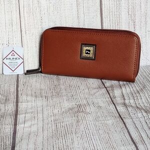 Mundi Classic Double Zip Around Wallet Clutch in Brown, New!